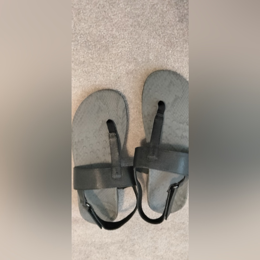 Vionic Tala T-Strap Sandal